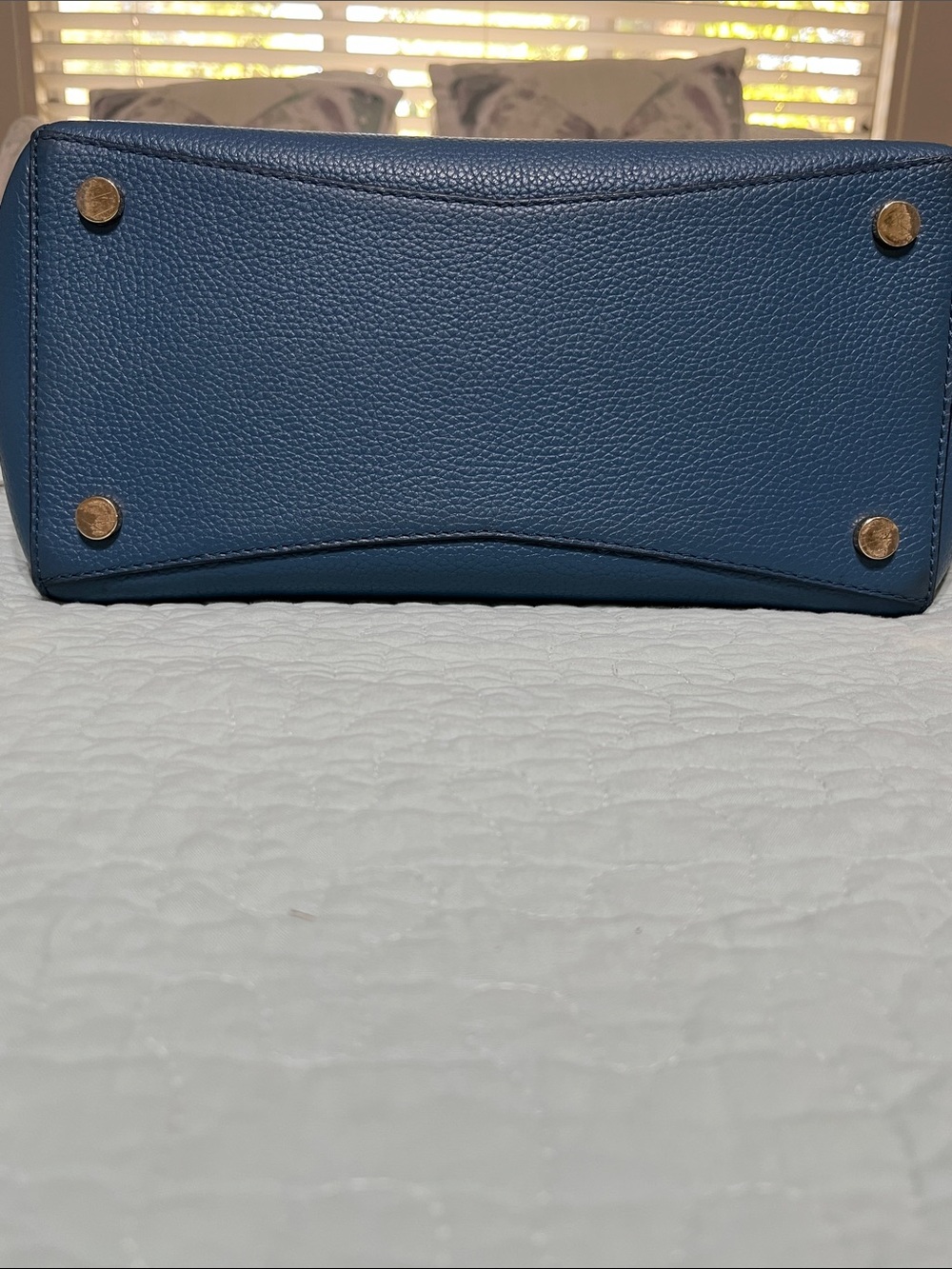 🌾Michael Kors Navy Blue Pebbled Leather Tote - Picture 5 of 10